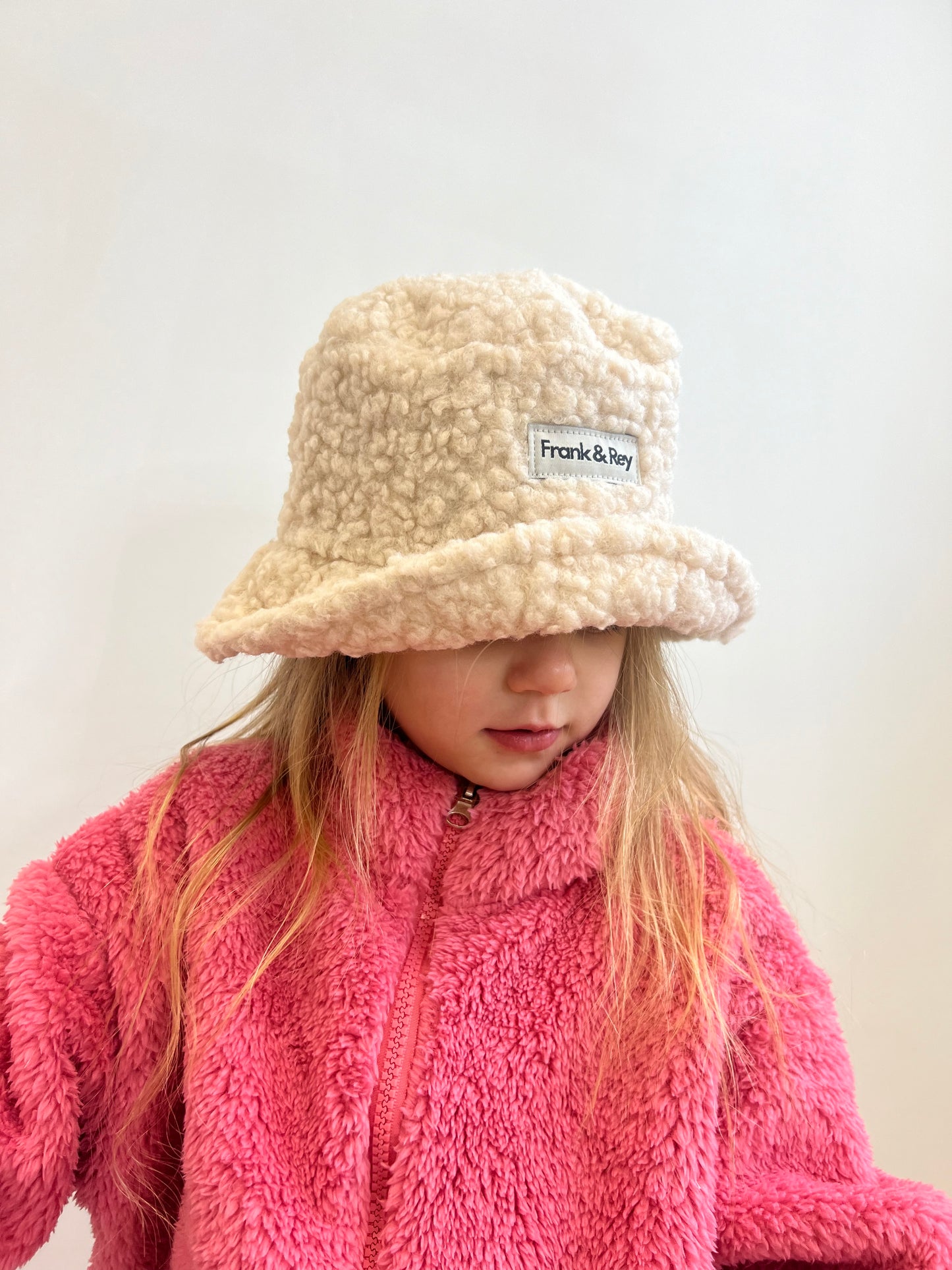 Boucle bucket hat