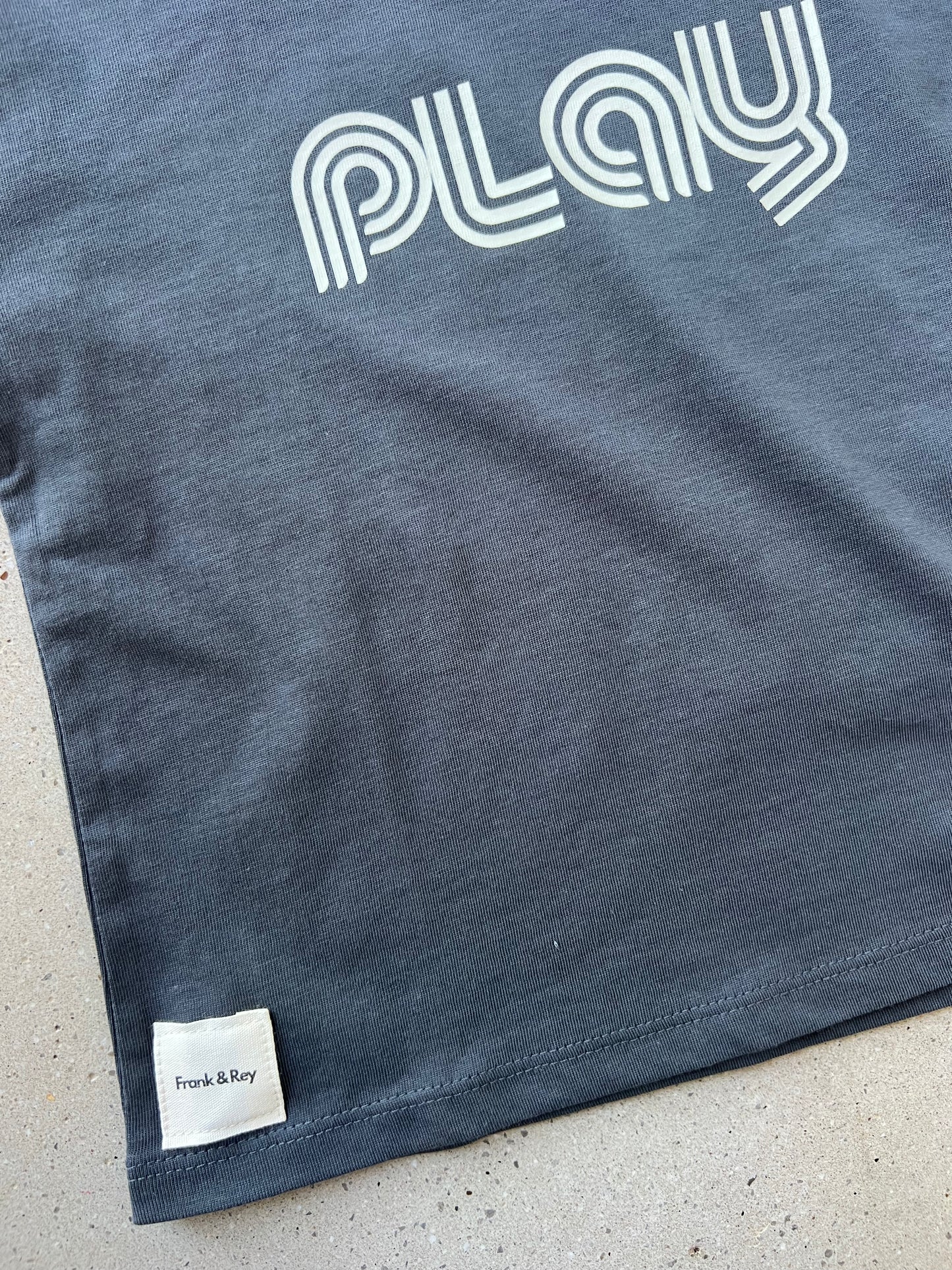 PLAY T-Shirt