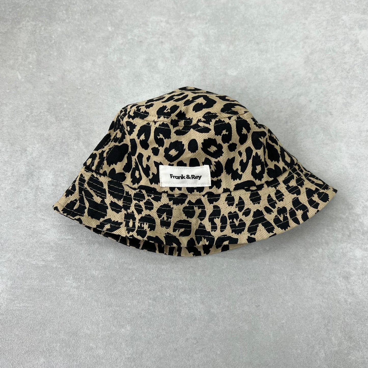 Leopard bucket Hat