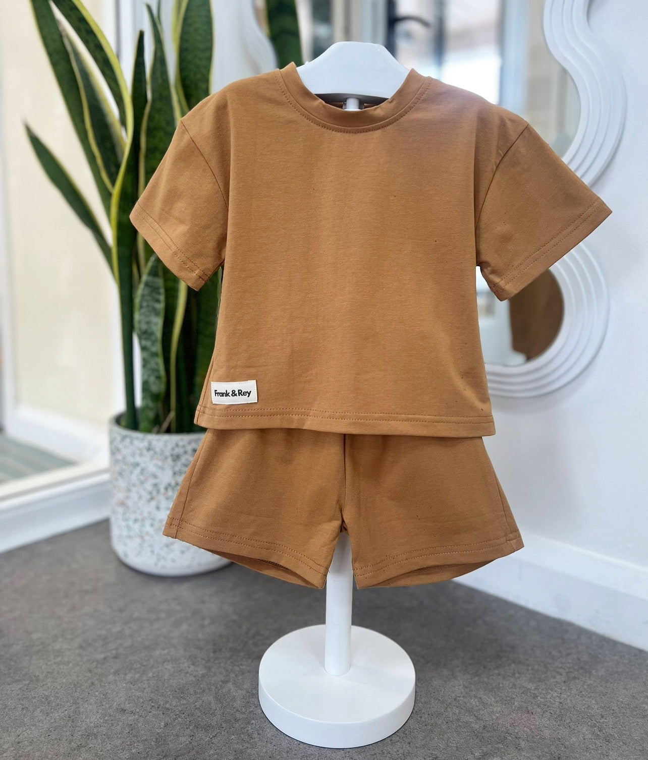 Biscoff T-shirt & Shorts Set